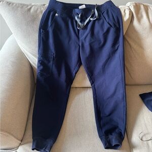 Figs women’s navy Zamora Jogger scrubs